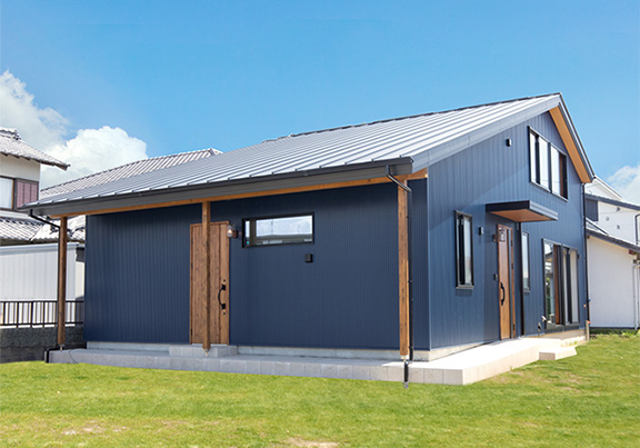 テーマカラーはブルー！やりたい事がぜ～んぶ詰まった家